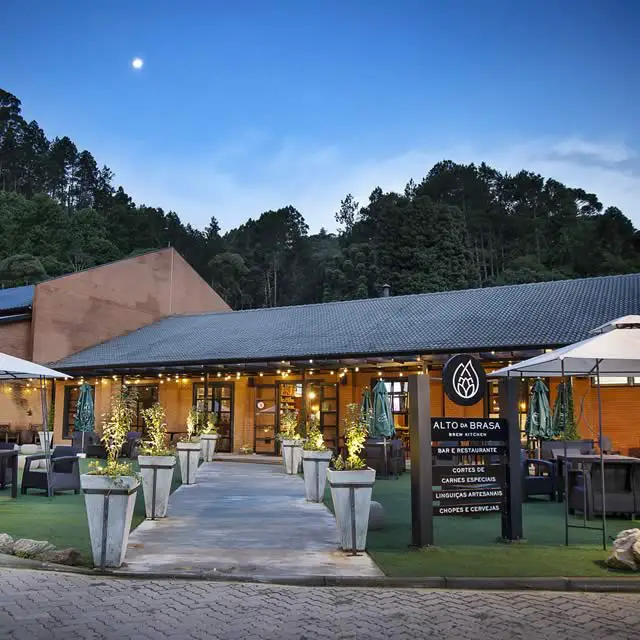 O restaurante gourmet Alto da Brasa, que integra o circuito de experiências Alto Lajeado, em Campos do Jordão