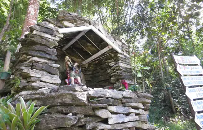 Gruta de São Miguel Arcanjo - Piquete SP