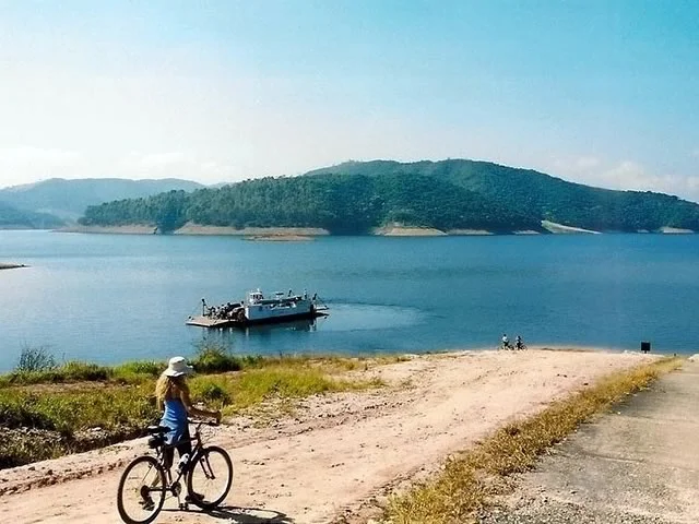 Represa de Paraibuna em Natividade da Serra