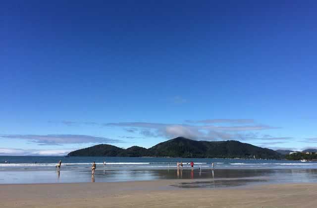 Mar da Praia da Enseada Ubatuba