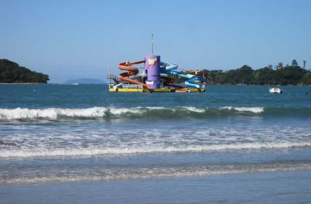 Toboagua na Praia da Maranduba em Ubatuba