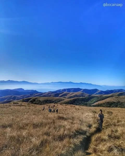 trilha-na-montanha