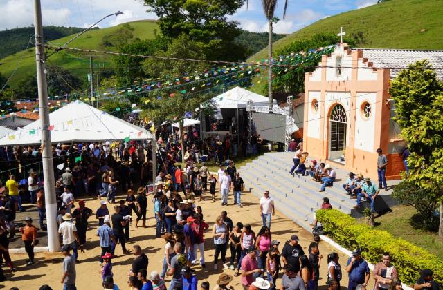 Festa de São Benedito em Lorena começa com cavalgada, fé e tradição no Pinhal Novo