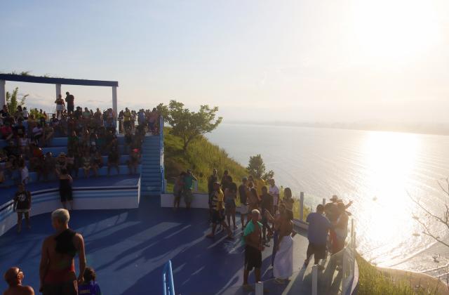 Pôr do Som e Vem Pro Som: O ritmo do verão em Caraguatatuba