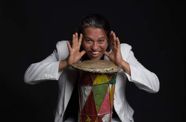 Mestre Quintino e The Caipiras apresentam o show - Rock do Brejo - em Taubaté