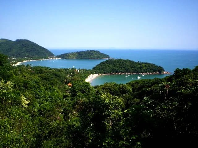 Ubatuba de moto: vista de mirante na Rio-Santos