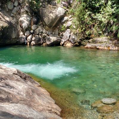 Poço Azul e Cachoeira da Pedreira