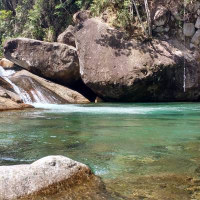 Poço Azul e Cachoeira da Pedreira